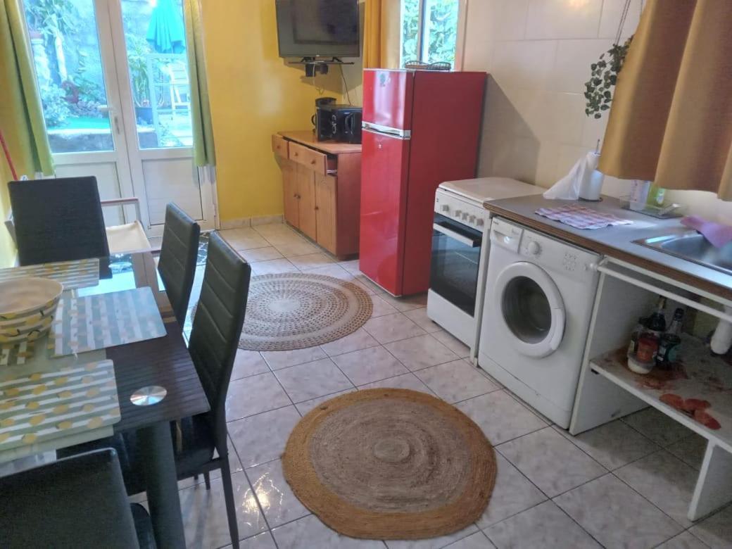 Le Calme Lägenhet Saint-Joseph Exteriör bild